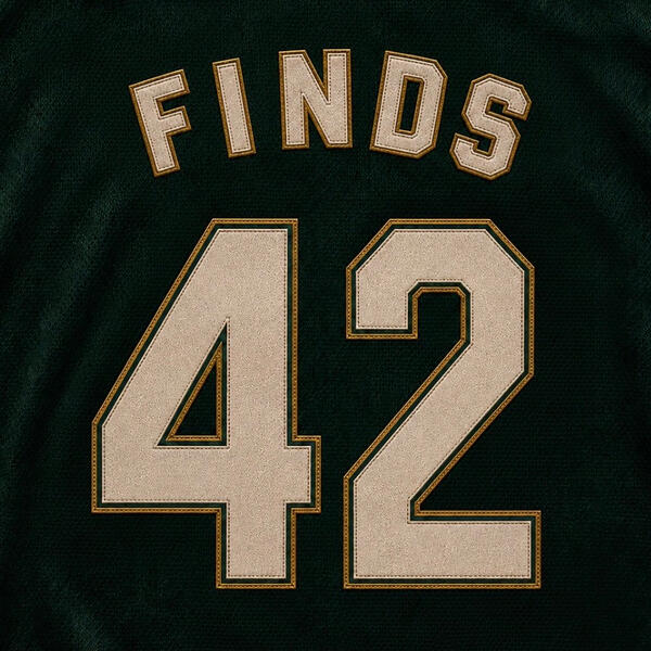 42 Finds football shirt logo